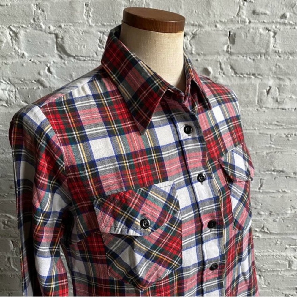 Woolrich red and white plaid button down flannel 100% cotton women’s size 12
